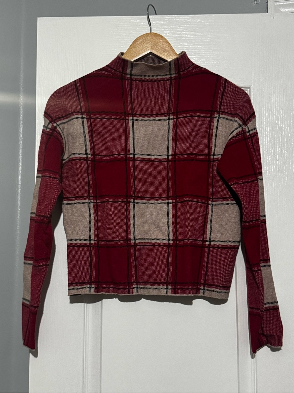 Tahari Burgundy and Beige Plaid women's Turtleneck Sweater